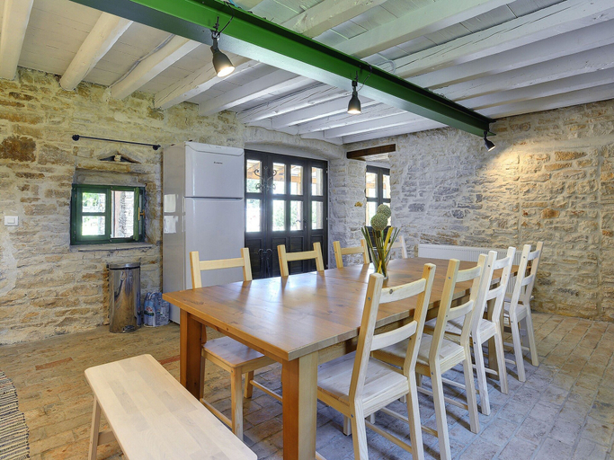 Food & Drinks 5, Holiday Home Svetvincenat with Pool, Svetvinčenat