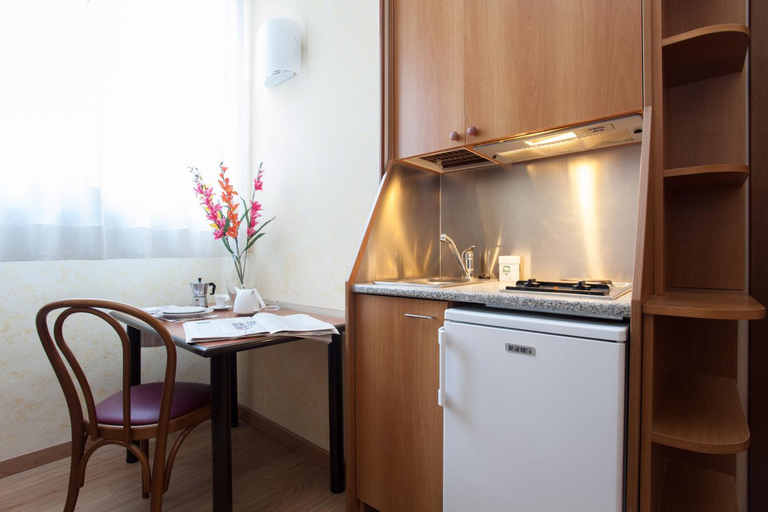 Others 5, Residence Lepontina, Milano