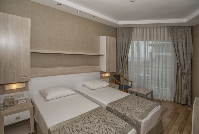 Bedroom 3, Riviera Hotel & Spa, Alanya