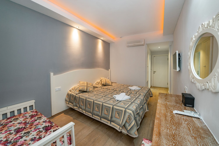 Bedroom 2, Majestic Hotel, Fethiye