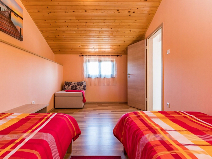 Bedroom 3, Charming Villa With Private Swimming Pool, Žminj