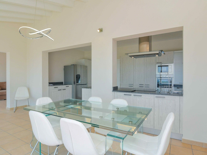 Dining 5, Villa in Moraira With Pool Near Beach, Alicante