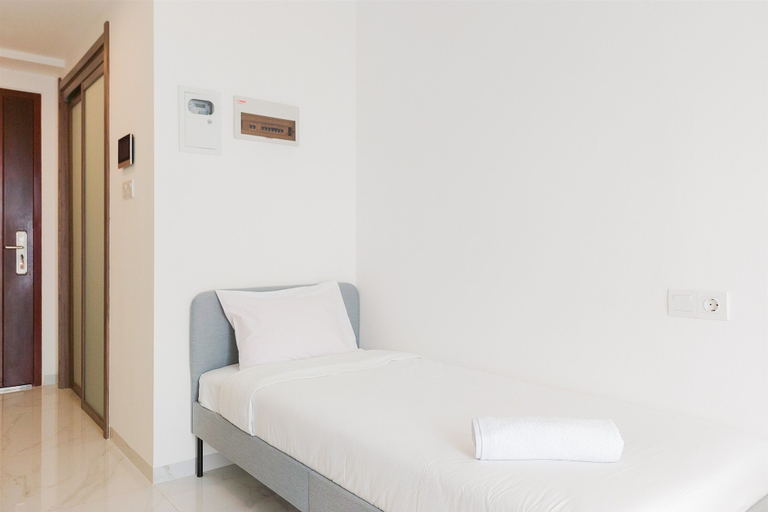 Bedroom 5, Warm And Homey Studio Apartment At Sky House Alam Sutera, Tangerang
