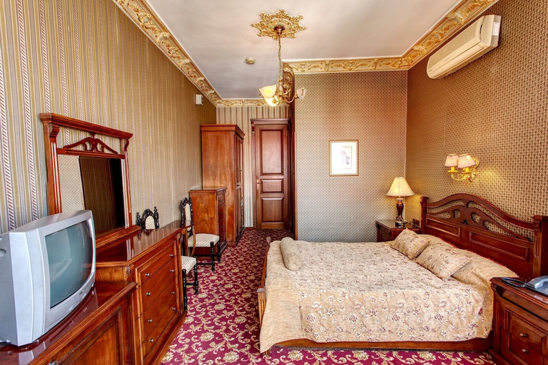 Bedroom 3, Grand Hotel de Londres, Beyoğlu