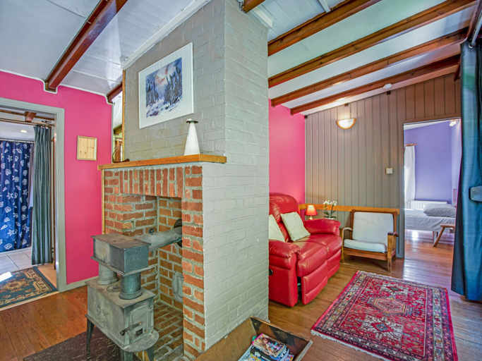 Others 5, Cozy Chalet in Trois Ponts near Forest, Liège