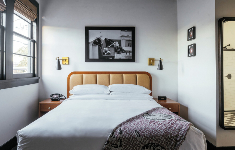 Bedroom 3, Dew Drop Inn, Orleans