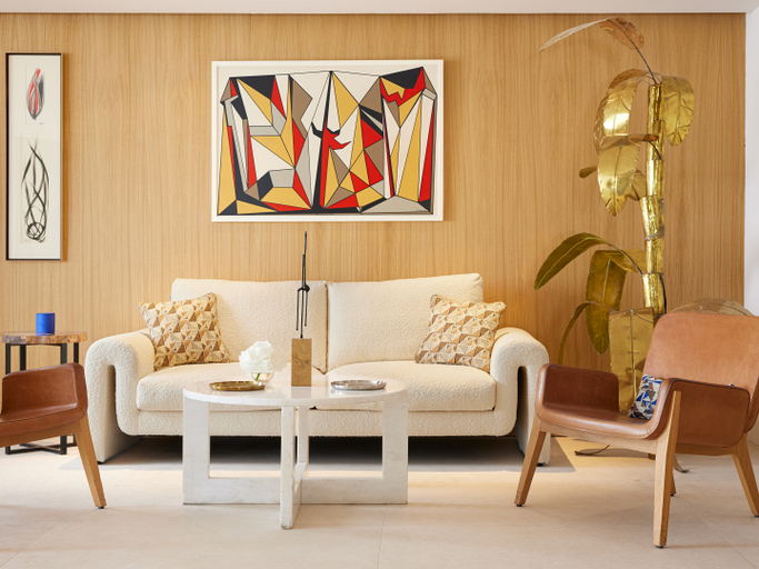 Public Area 4, The Roc Club, A Hotel to Live, Attica