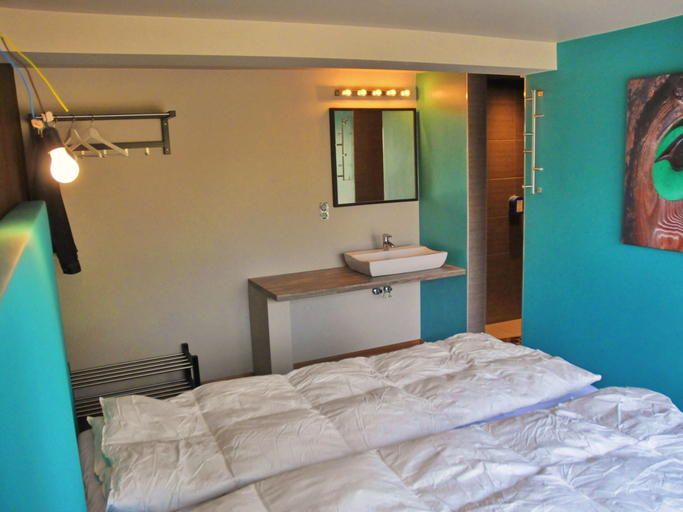 Bedroom 4, Chalet in Durbuy With Jacuzzi & Garden, Namur