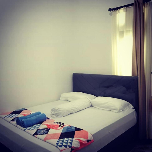 Bedroom 16