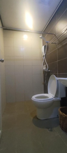 Bathroom 4