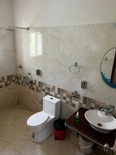 Bathroom 3, Maior Roma by jolly jolly lester, North Goa