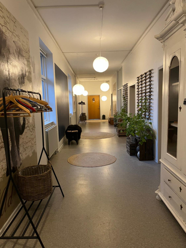 Others 2, Room 5 - Hawkraft kulturhotel, Thisted