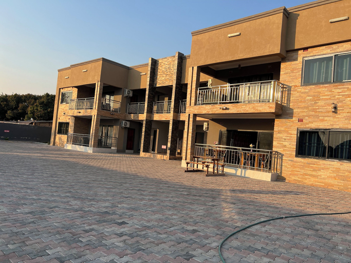 Exterior & Views 2, The wish executive lodge, Kafue