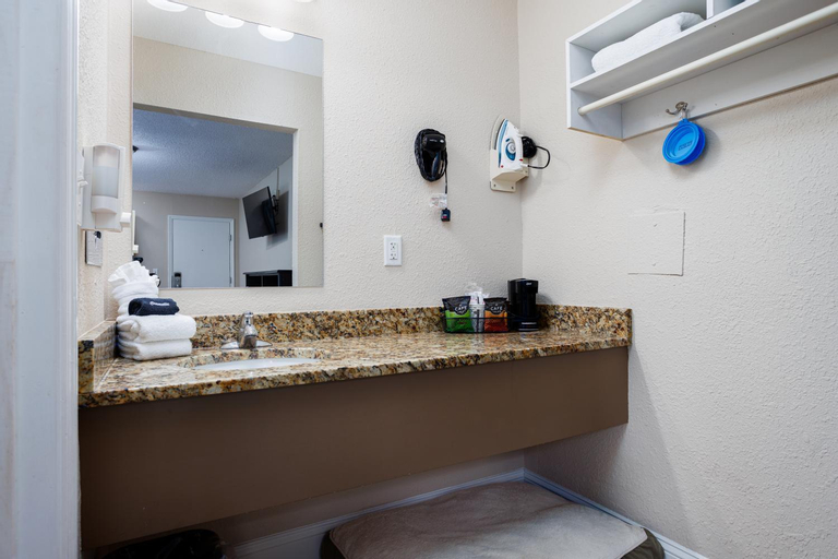 Bathroom 21