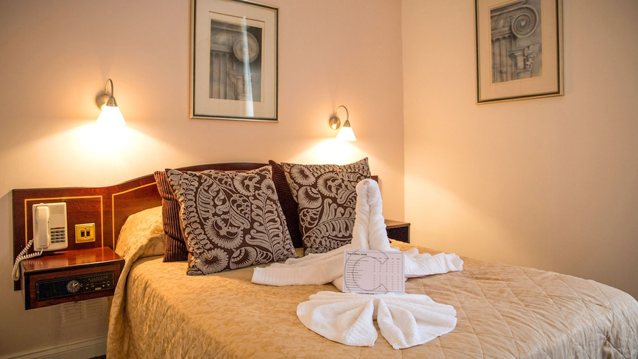 Bedroom 2, Clifton Hotel, Bristol