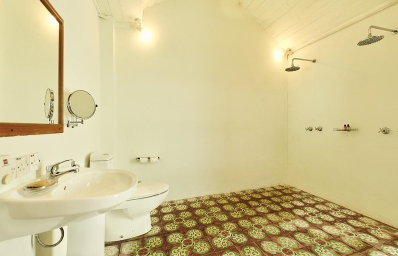 Bathroom 3