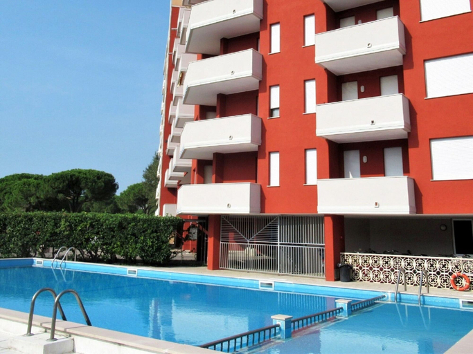 Others 5, Holiday Home in Caorle Near Spiaggia Tartaruga, Venezia