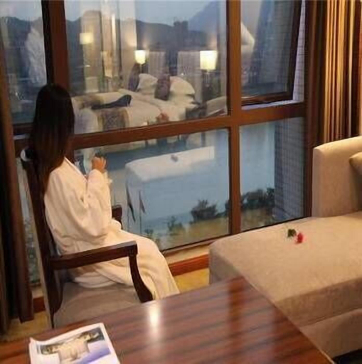 Bedroom 2, Jianmenguan International Hot Spring Hotel, Guangyuan