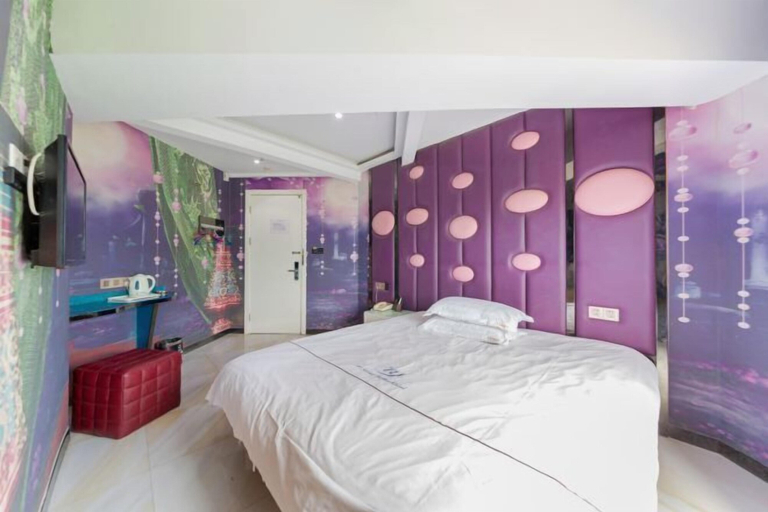 Bedroom 19
