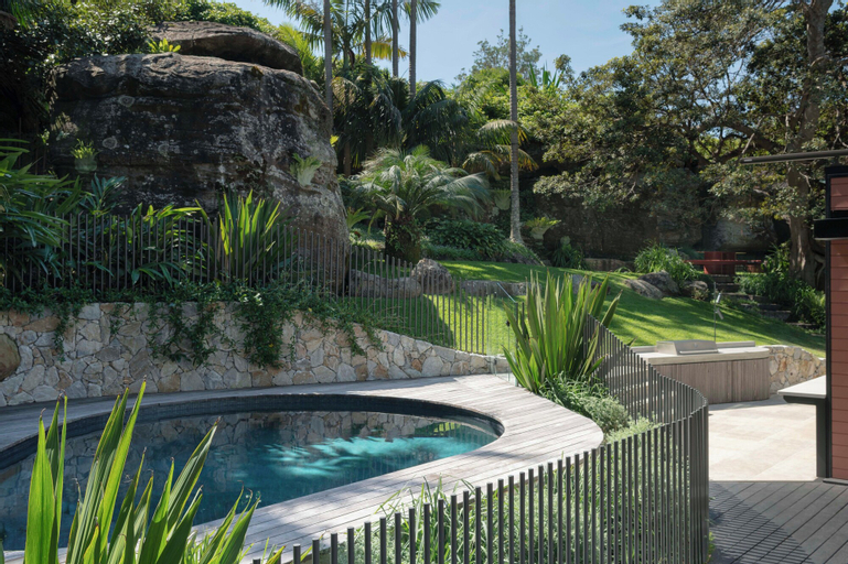 Crane Lodge , Pittwater