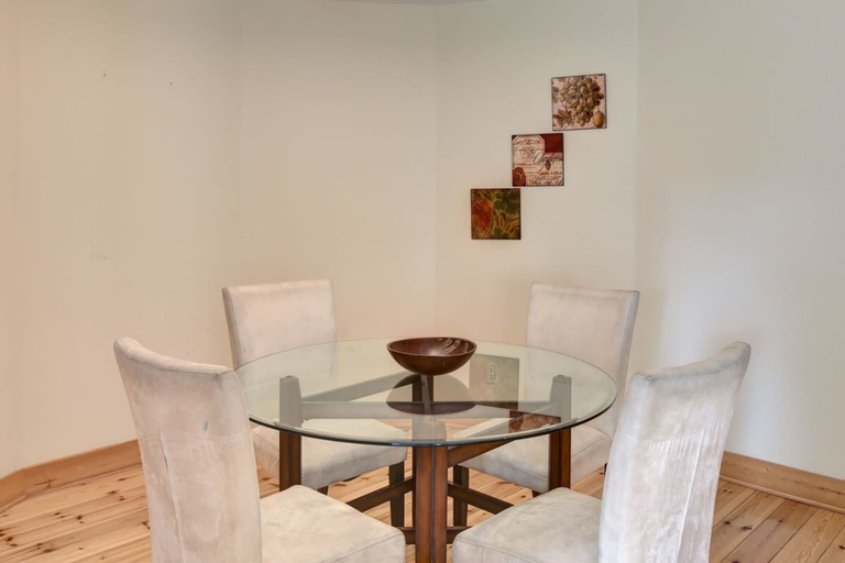 Room 4, Le Cerf 40 Citq 234861, Argenteuil