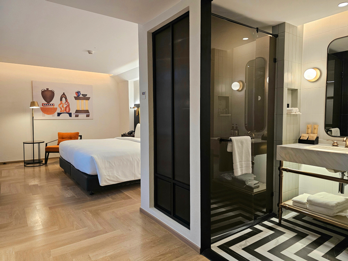 Bedroom 14