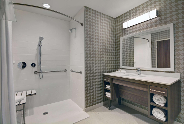 Bathroom 15