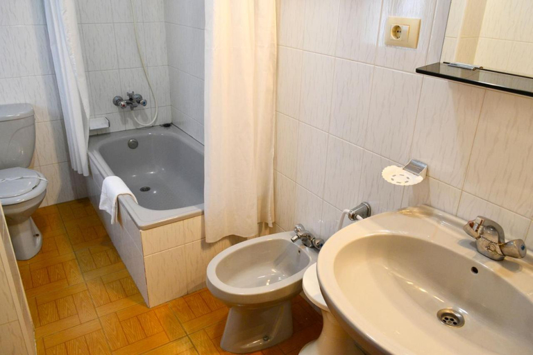 Bathroom 4, Alda Bueumar, Pontevedra