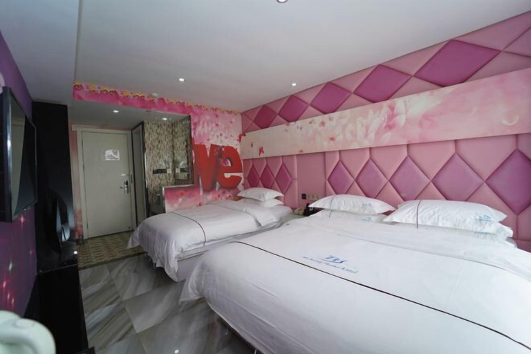 Bedroom 15