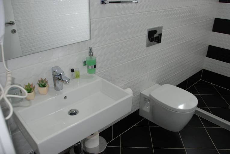 Bathroom 4, Villa Green Garden, Sarandës