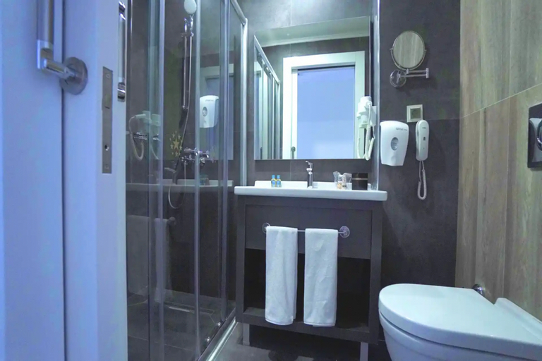 Bathroom, Dream World Palace Hotel, Manavgat
