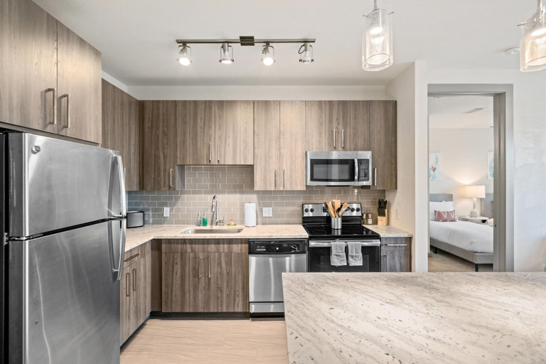 Room 4, Arlington Classy 2BD 2BA Apartment, Arlington