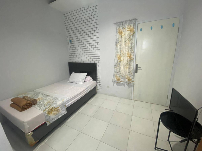 Bedroom 13
