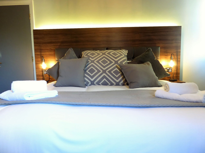 Room 2, Claremont The Corson, Leeds
