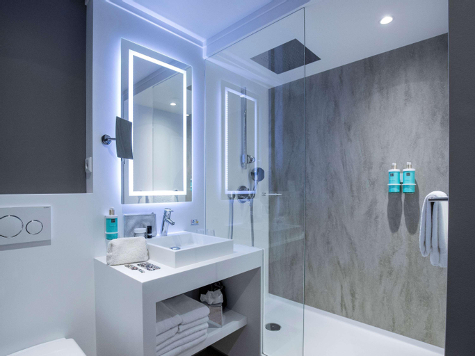 Bathroom 8