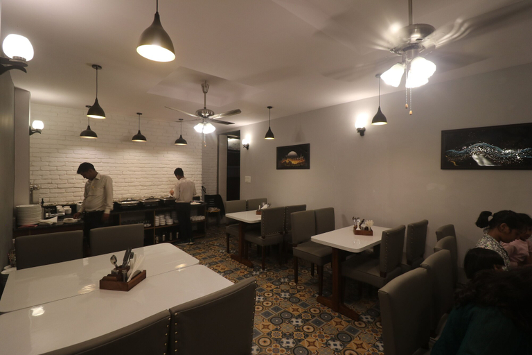 Food & Drinks 5, Aamod Feather Touch, Nainital