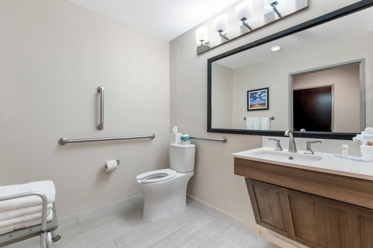 Bathroom 5, Comfort Inn Portales, Roosevelt