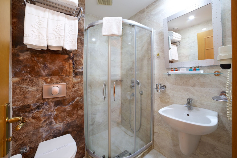 Bathroom 4, Zagreb Hotel Istanbul, Fatih