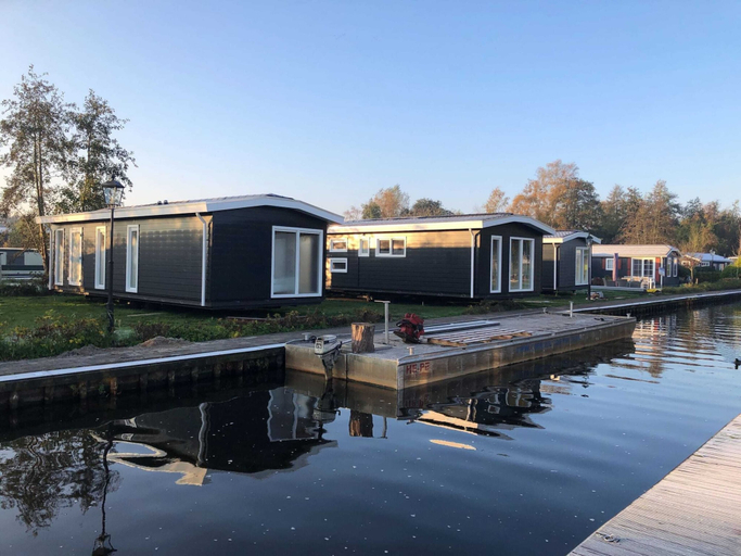 Exterior 4, Cozy Holiday Home With Terrace, Steenwijkerland