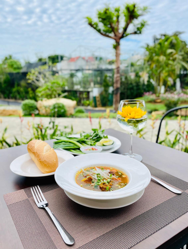 Food & Drinks 5, SUNFLOWER HOTEL & RESORT, Bảo Lộc