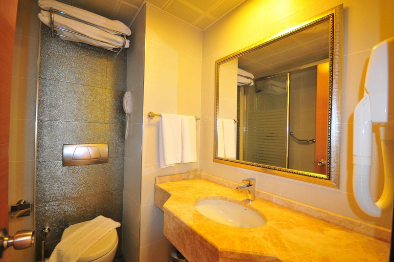 Bathroom 5, Golden Rock Beach, Marmaris