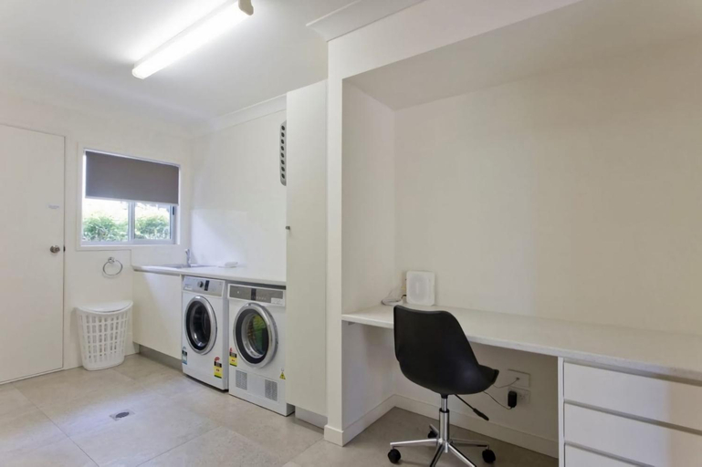 Others 4, Depper St Charming Beach Side Home in Lovely Location, Noosa - Sunshine-Peregian