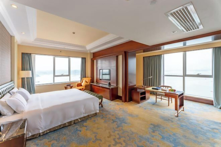 Bedroom 4, Glory Charm Hotel, Fangchenggang