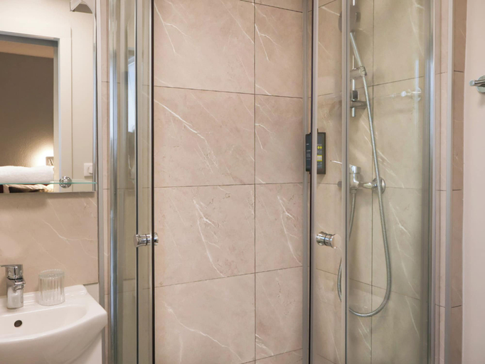 Bathroom 4, Rinascitel Larmor Plage, Morbihan