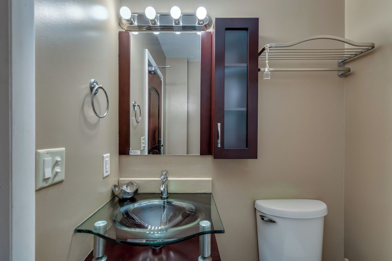 Bathroom 4, The Roxy Cape Vincent, Jefferson