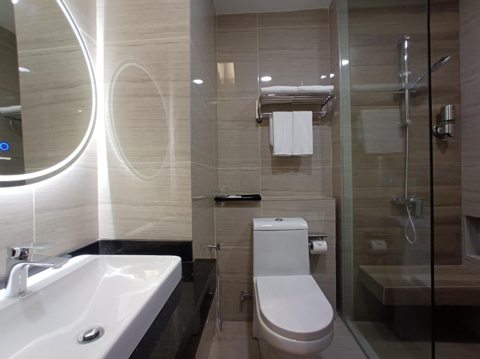 Bathroom 8