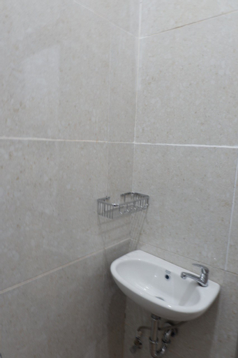 Bathroom 11