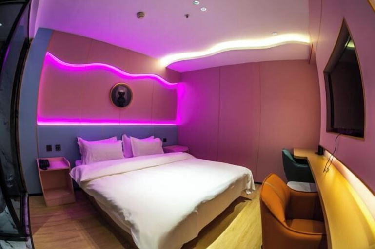 Bedroom 10