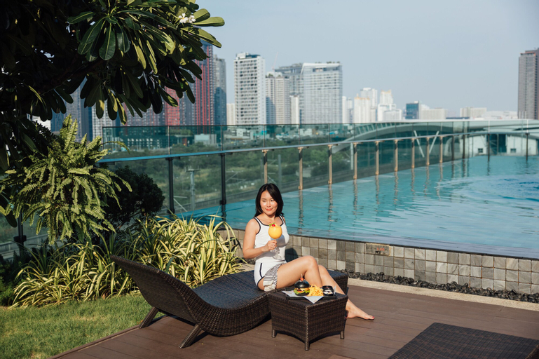 Swimming Pool 21