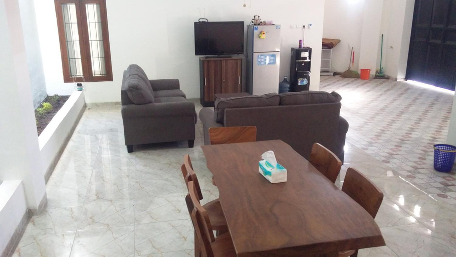 Dining Room 5